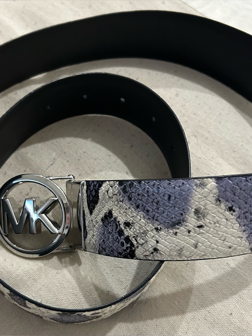 MK reversible belt